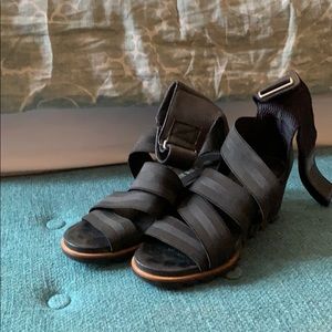 Siren wedge sandals